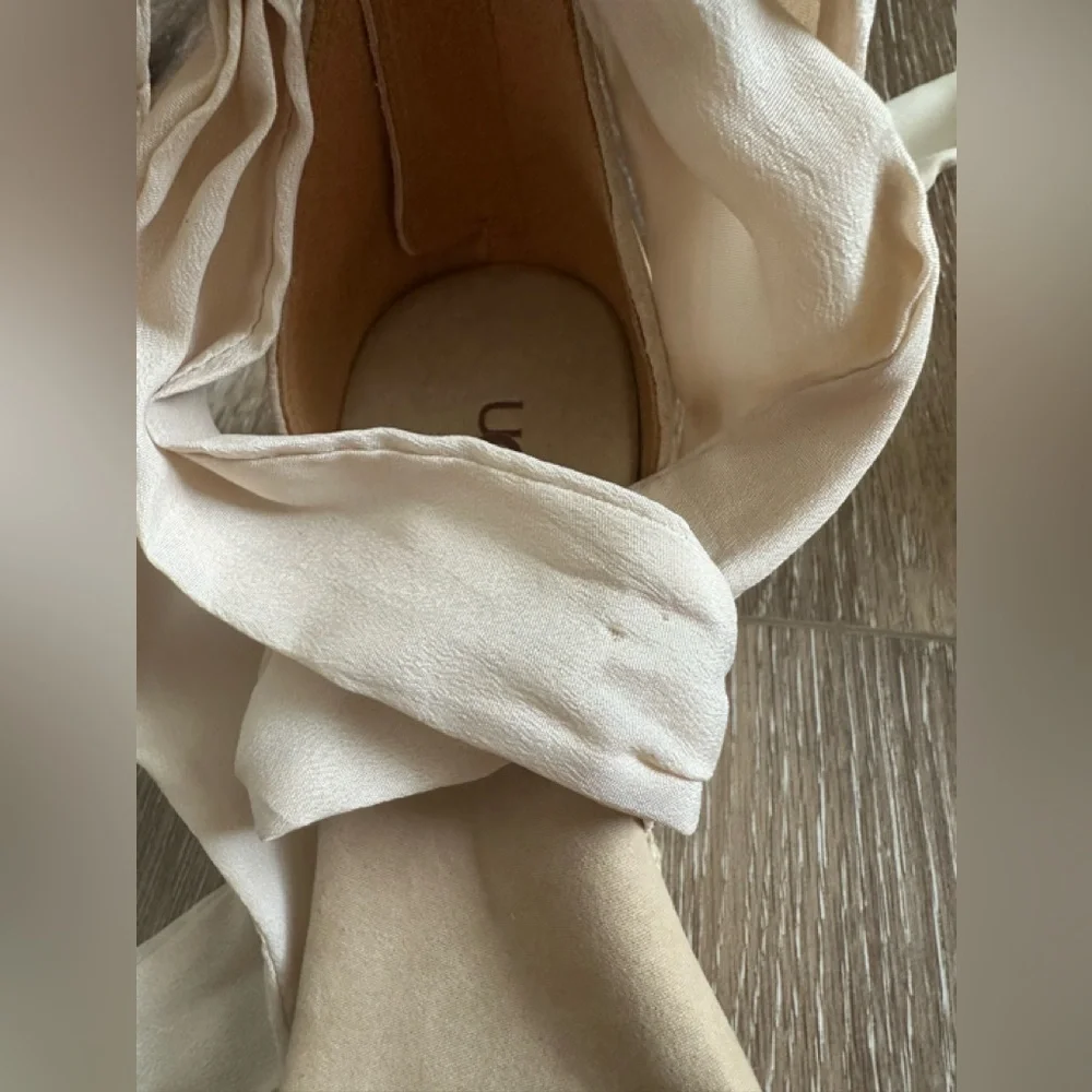 UGG Cream Espadrille Sandals - Picture 16 of 16